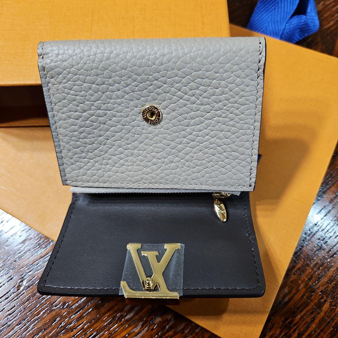 Louis Vuitton新品未使用】 三つ折り財布  ポルトフォイユカプシーヌ