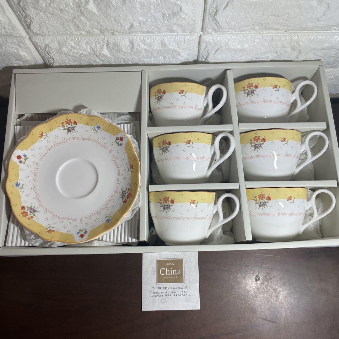ノリタケ プリマチャイナ　トゥルーラブ　花柄カップ＆ソーサーセット（6個）