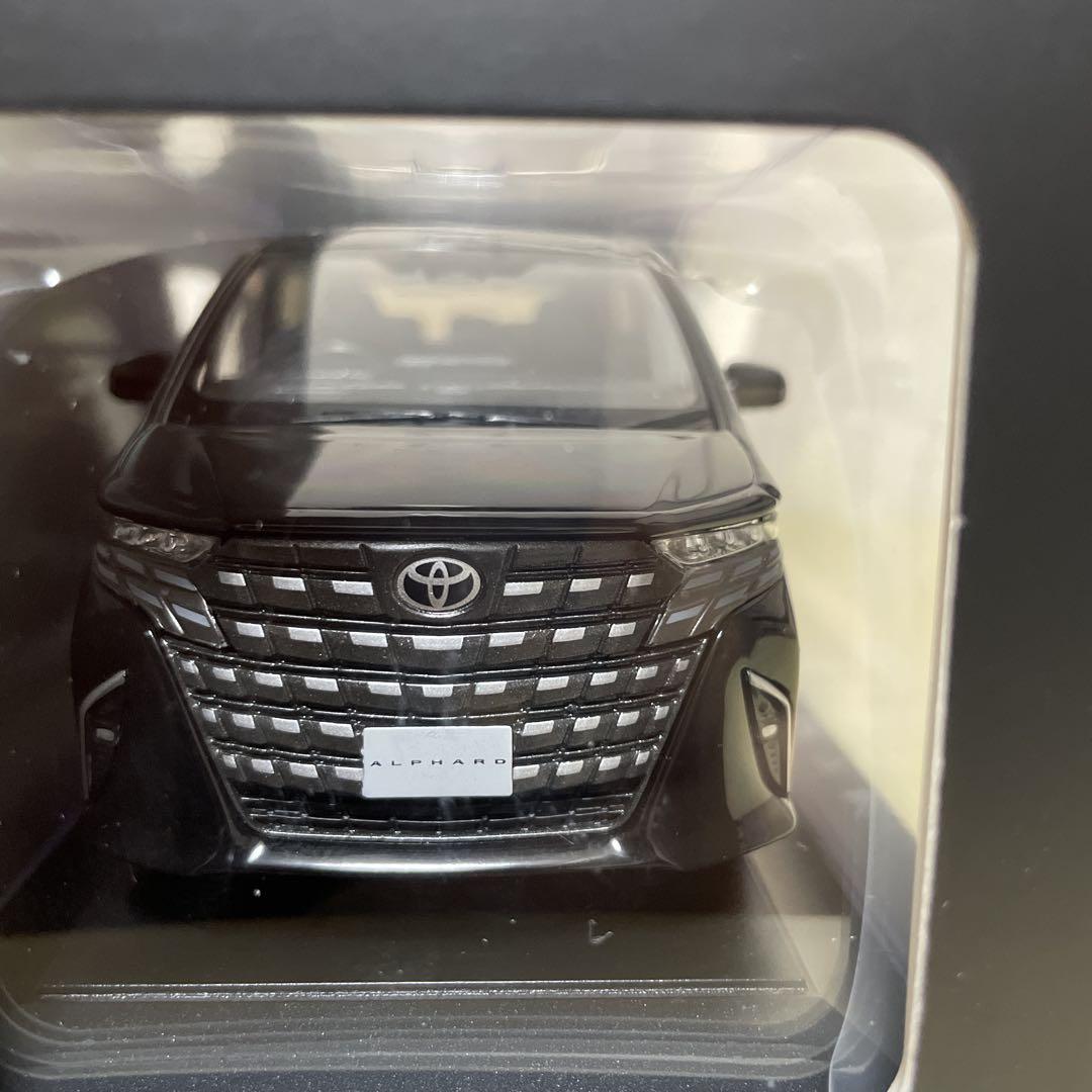 トヨタ　TOYOTA 40系アルファード　ミニカー　カラーサンプル