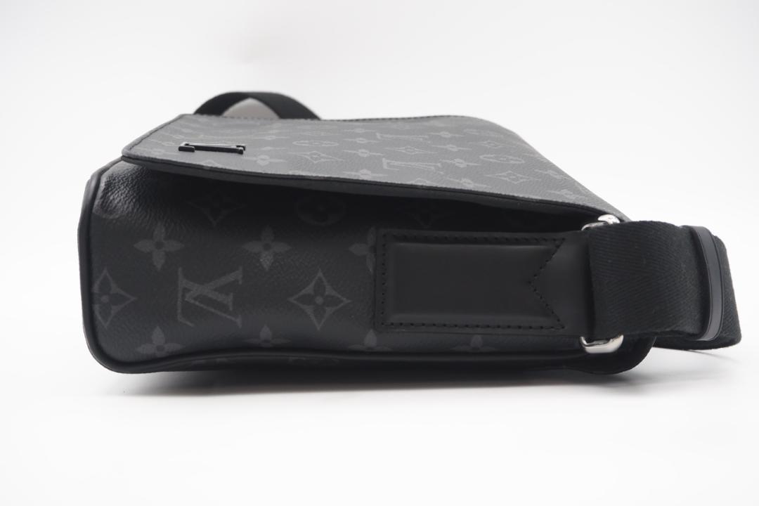 LOUIS VUITTON ショルダーバッグ エクリプス ディストリクト AB