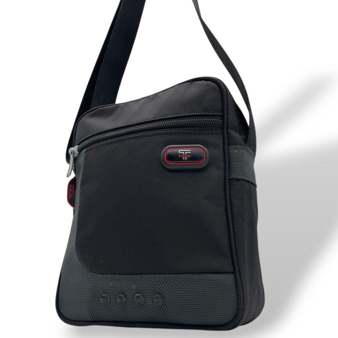 トゥミ ショルダーバッグ 黒 TECH ナイロン ロゴプレート TUMI