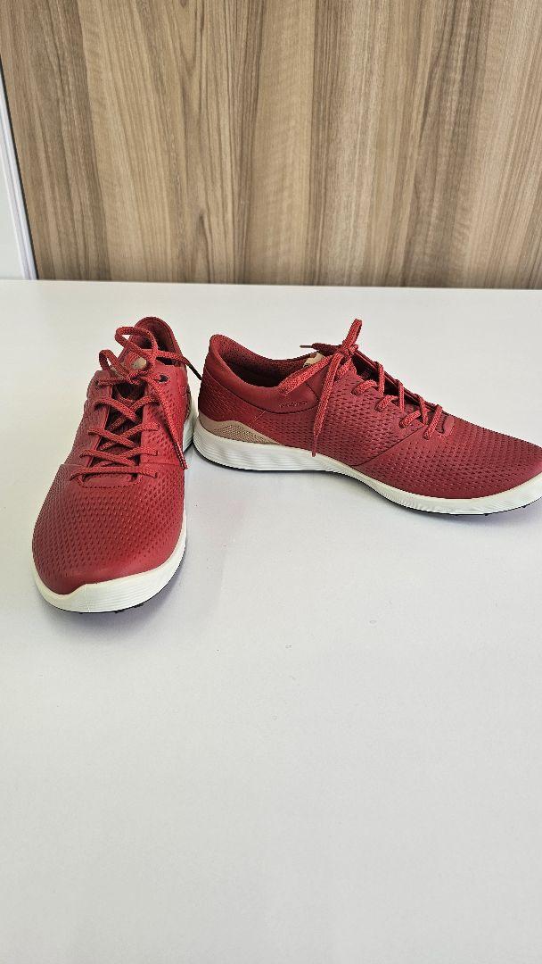 ECCO 赤 スニーカー メッシュ