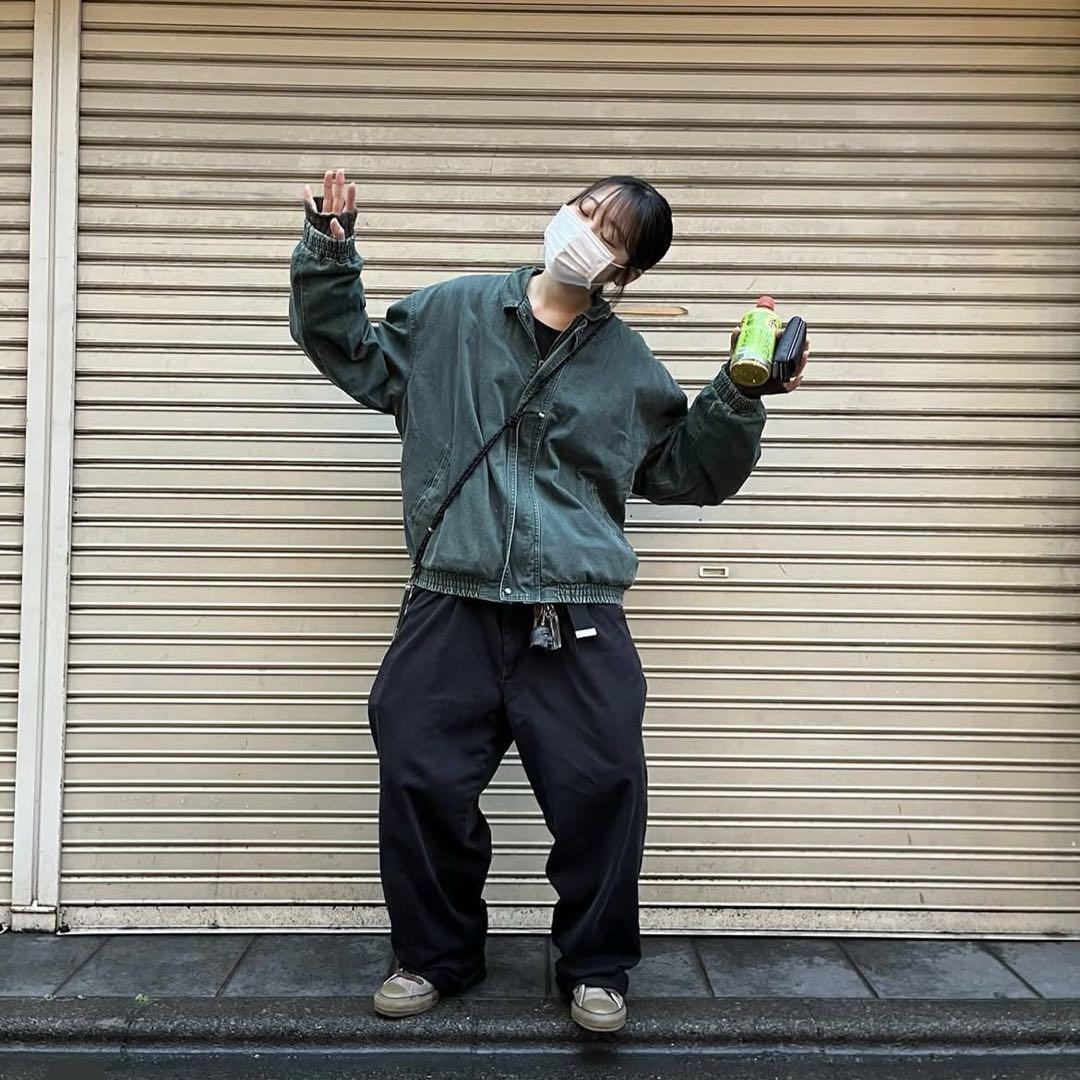 渋い緑　ブルゾン