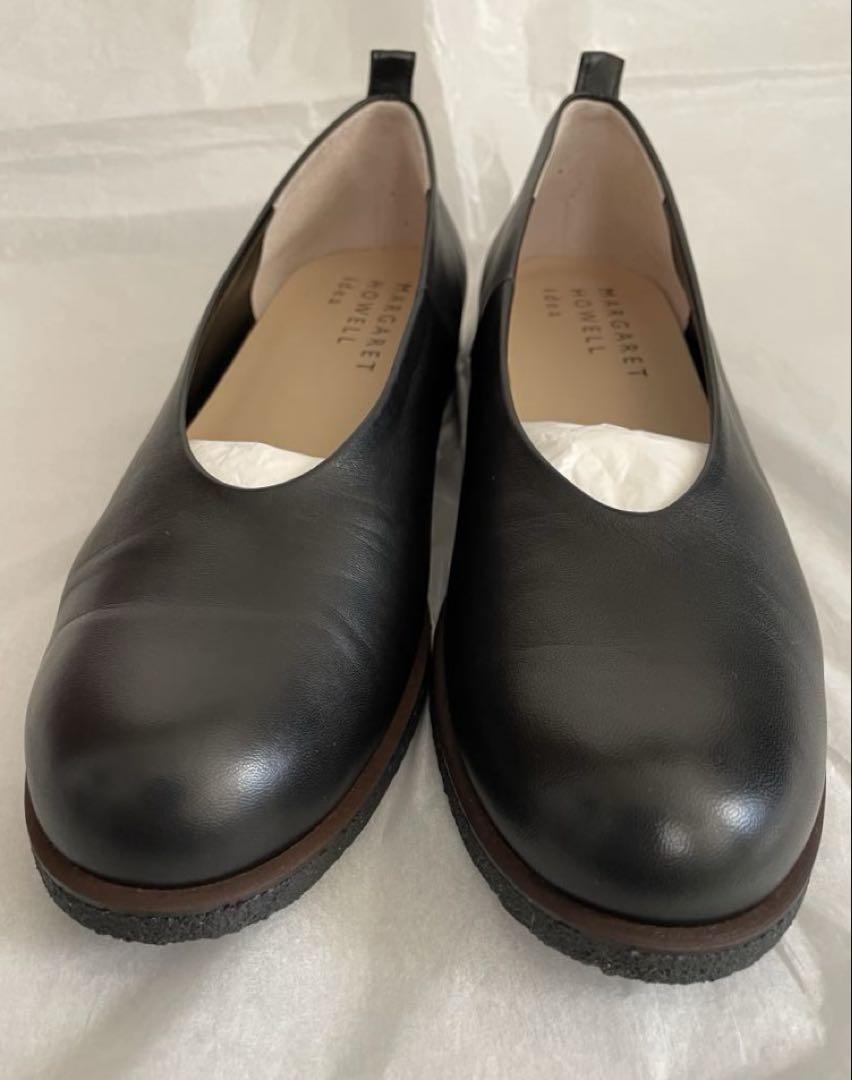 【新品】 MARGARET HOWELL ideaラウンドトゥフラットパンプス黒