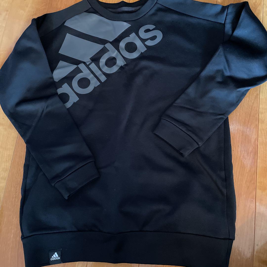 adidas アディダス トレーナー 150 ブラック 男の子 裏起毛 【完売】 adidas アディダス トレーナー 150 ブラック 男の子 裏起毛 【完売】