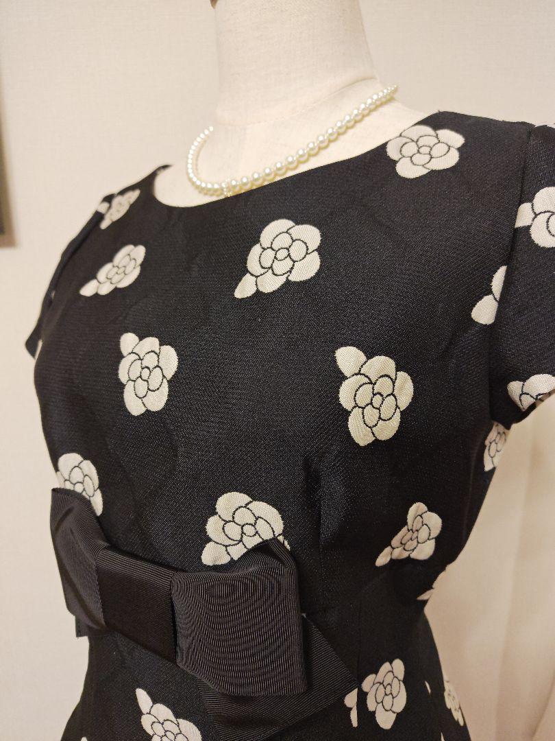 Camellia One-piece | msgracy