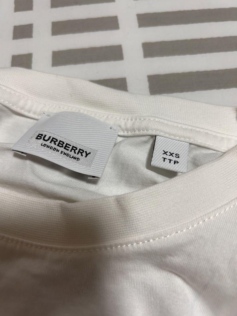 ☪ BURBERRY