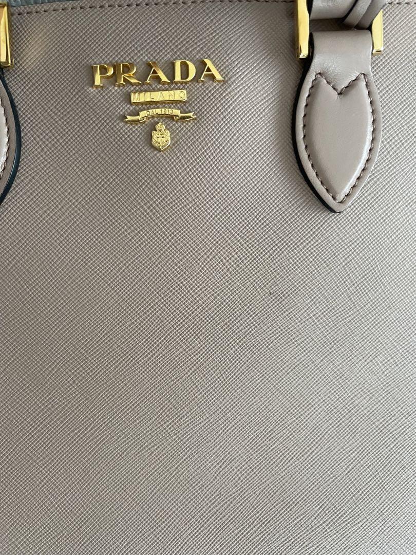 【大幅値下げ】PRADA プラダ サフィアーノ バッグ