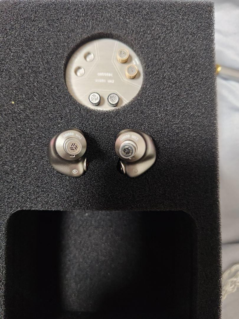 astrotec 有線イヤフォン シルバー
