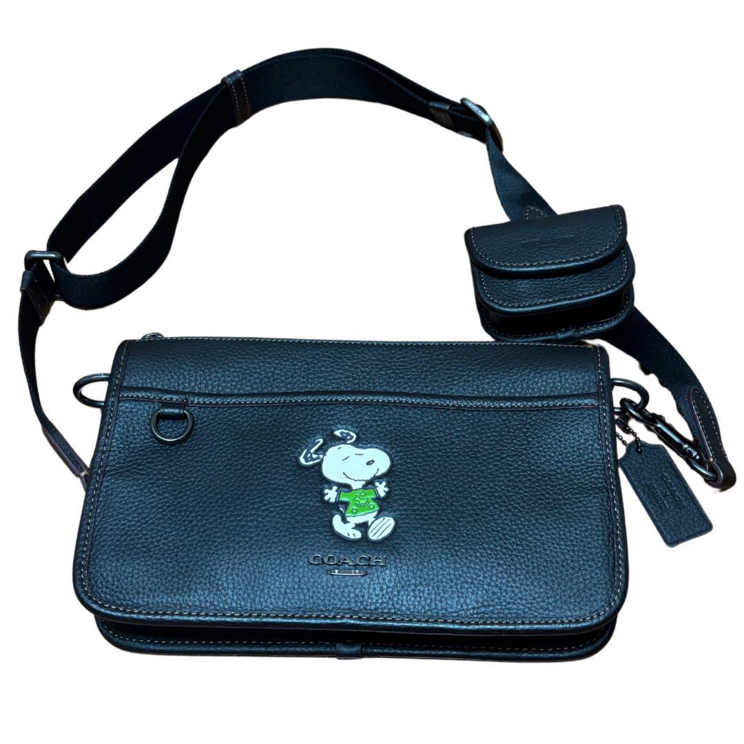 COACH X PEANUTS ブラックマルチ スヌーピー ショルダーバッグ