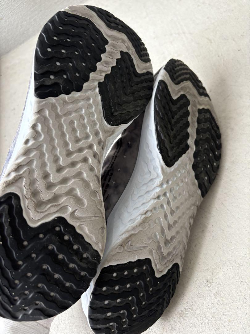 NIKE リアクト 27.5㎝ ランニングシューズ