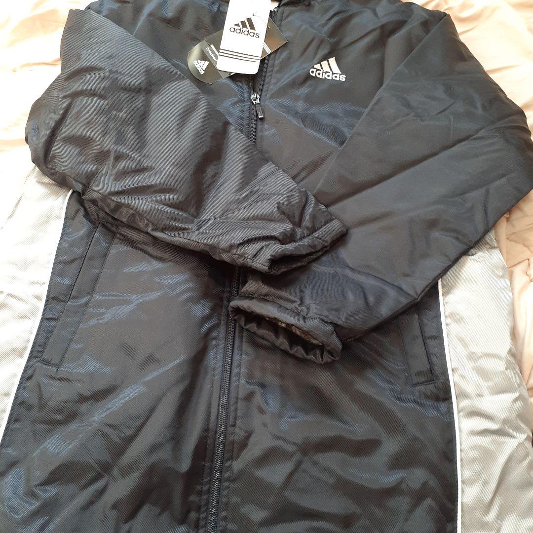 本日お値打ち‼️adidas キッズベンチコートふかふか❤️