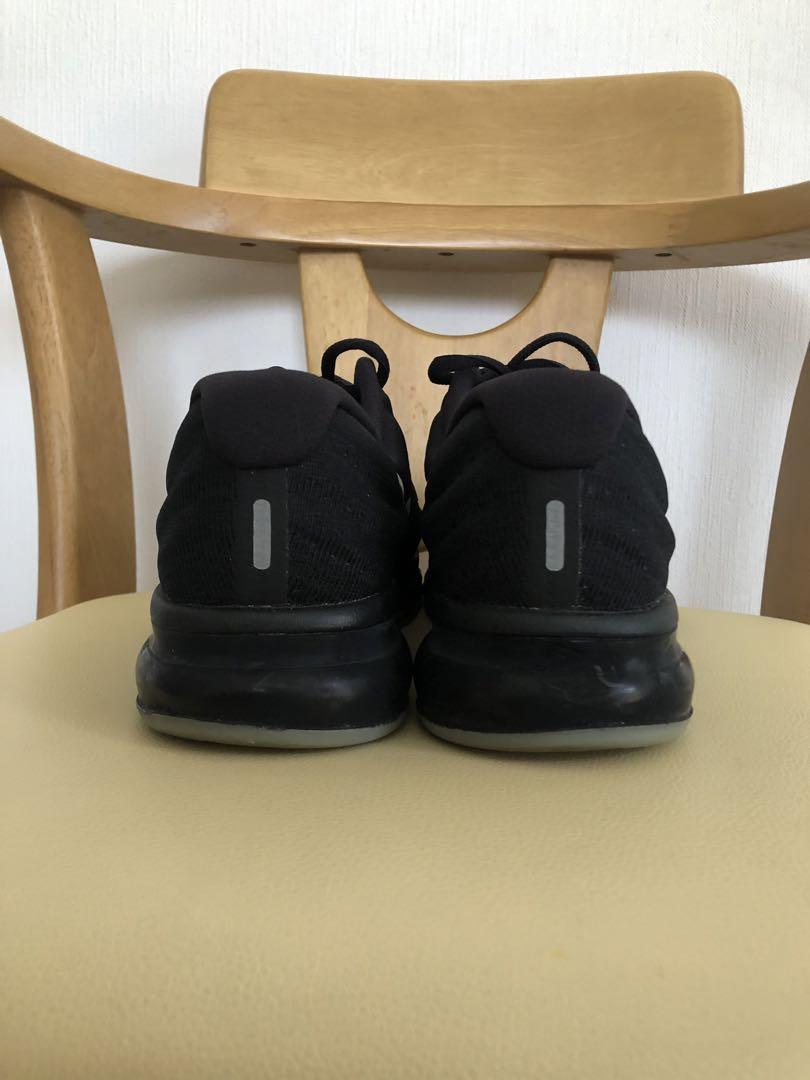 Nike Air Max ブラック ランニングシューズ