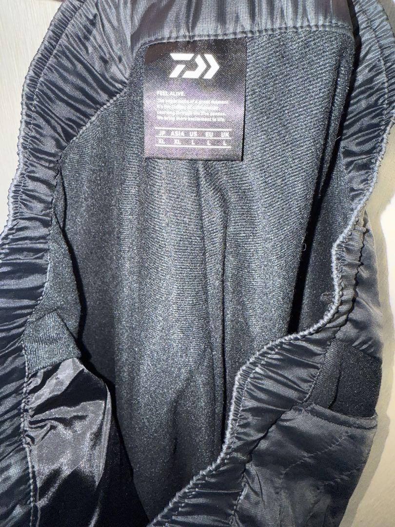 中古 美品 サイズXL ダイワ ハイブリッドパンツ 中綿入り