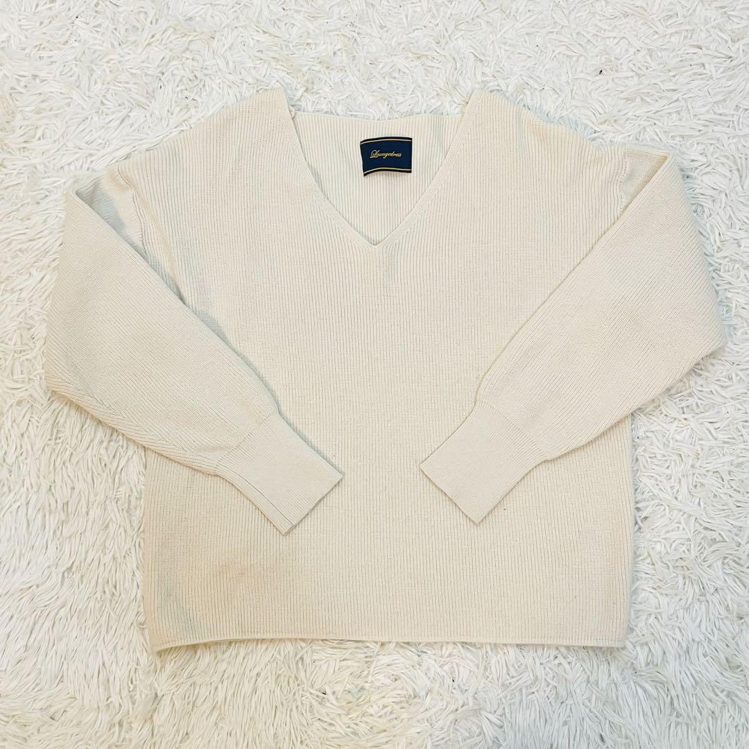 Loungedress Vネックニット オフホワイト Fサイズ