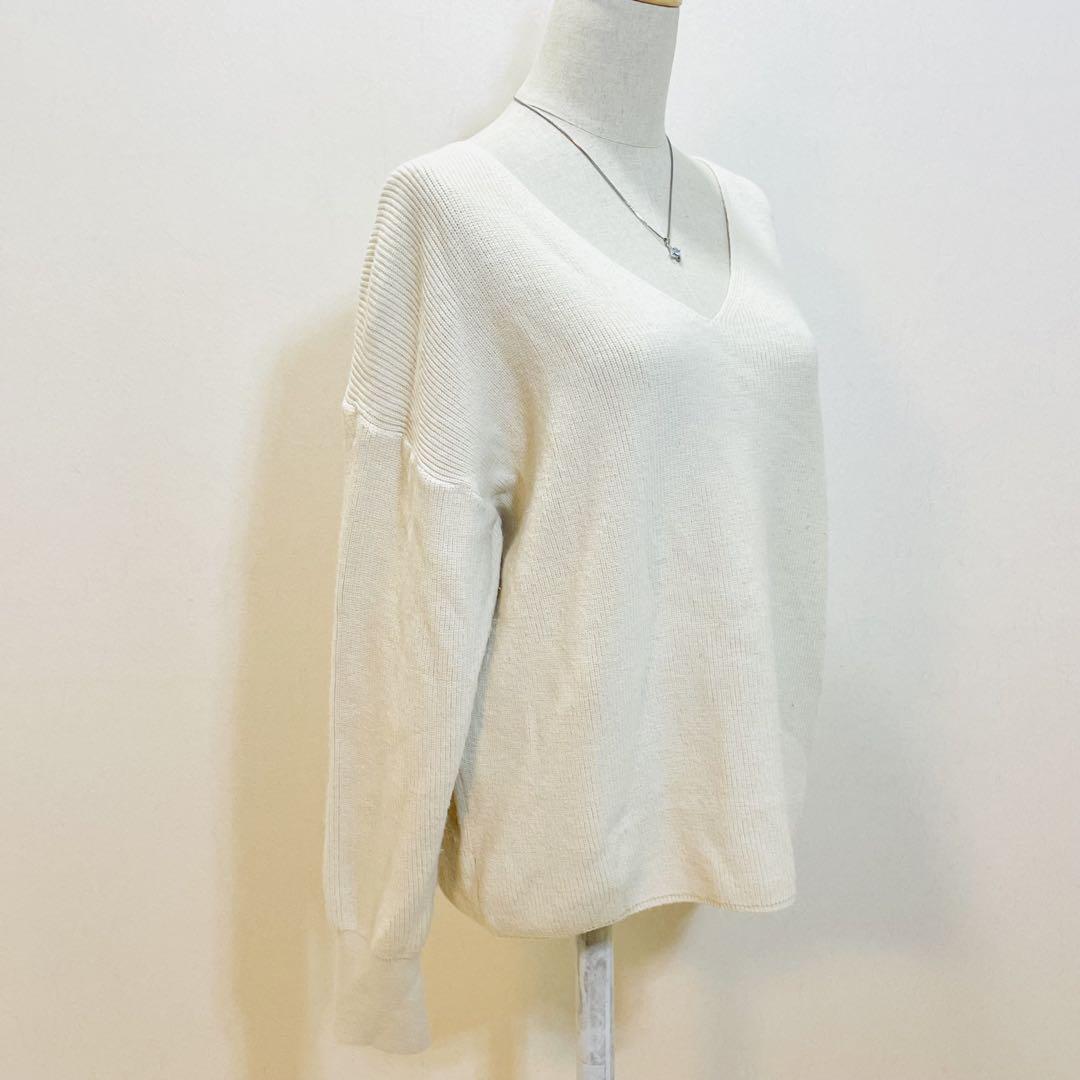 Loungedress Vネックニット オフホワイト Fサイズ
