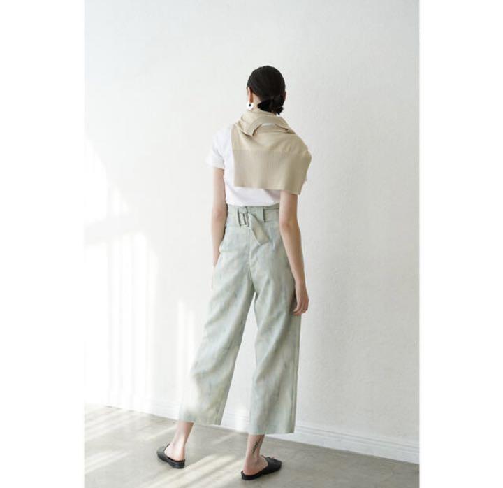新品未使用タグ付　クラネCLANE TINT EBRU TUCK PANTS CLANE（クラネ）の「TINT EBRU TUCK PANTS（その他パンツ）」 - WEAR
