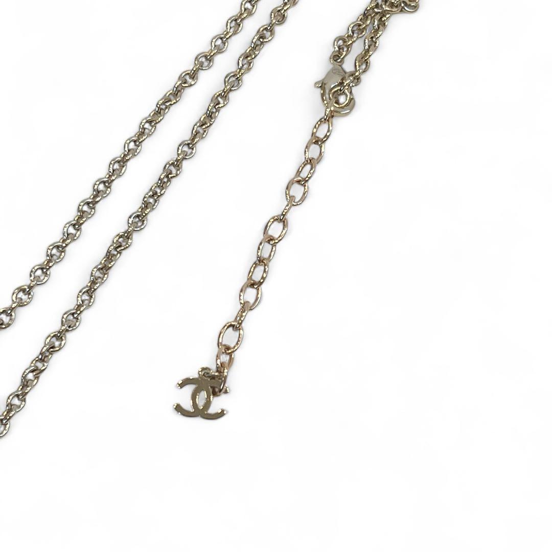 CHANEL 24AW ロング ペンダント ネックレス メタル & ストラス