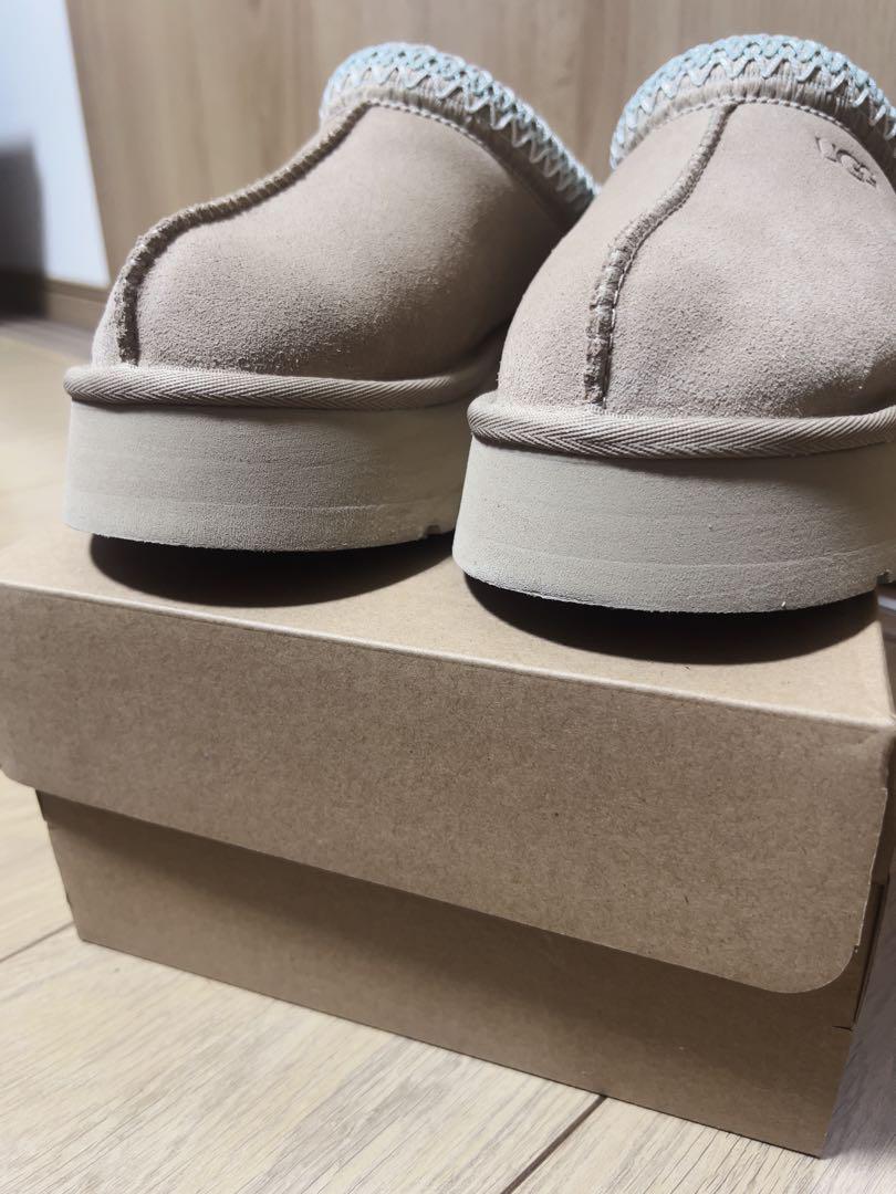 UGG 厚底スリッポン