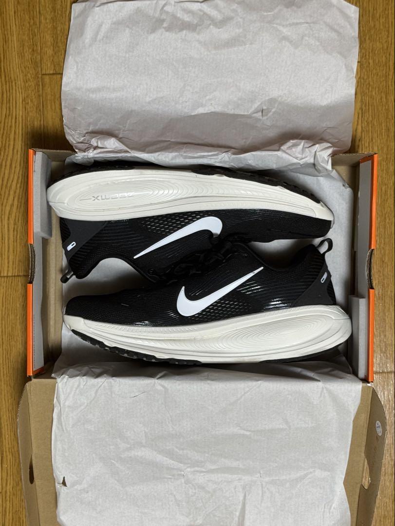 NIKE ズーム ボメロ 18 / Zoom Vomero 18（28.5cm）