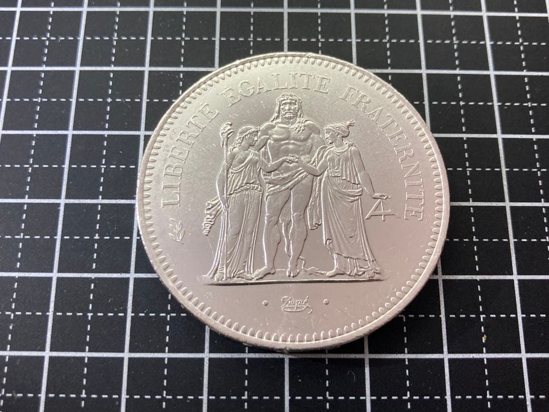 フランス】ヘラクレス50フラン極大型銀貨(1976年) - メルカリ フランス】ヘラクレス50フラン極大型銀貨(1976年) - メルカリ