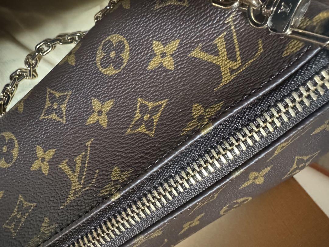LOUIS VUITTON ショルダーバッグ　2024夏限定