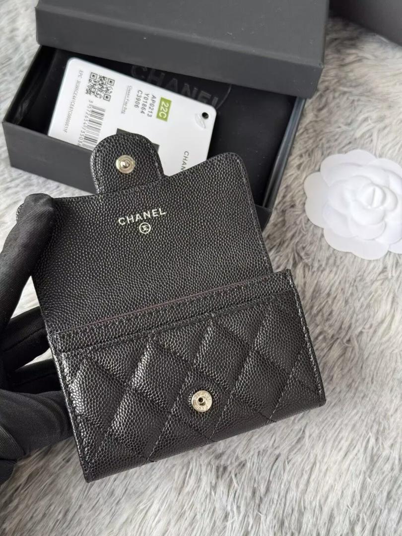 人気✨CHANEL ブラックレザー 二つ折り財布