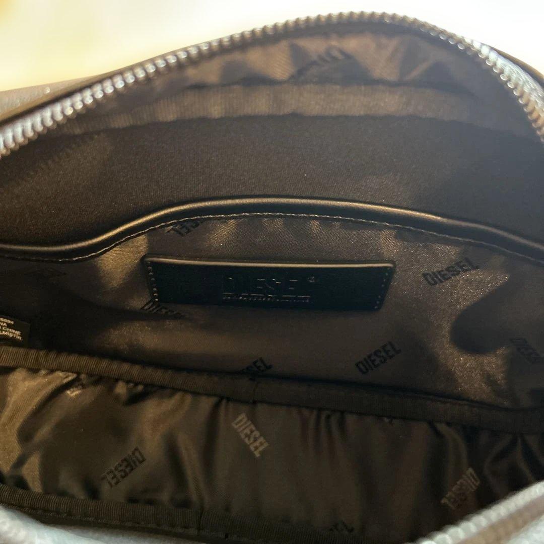 新品未使用!DIESEL ショルダーバッグ カメラバッグ 新品未使用!DIESEL ショルダーバッグ カメラバッグ
