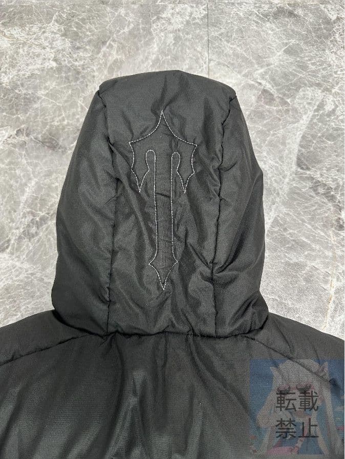 Trapstarレディース ショート丈 フーデッド ダウン綿入りパーカー L Trapstarレディース ショート丈 フーデッド ダウン綿入りパーカー L