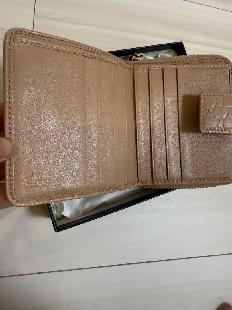 GUCCI ベージュ レザー 二つ折り財布