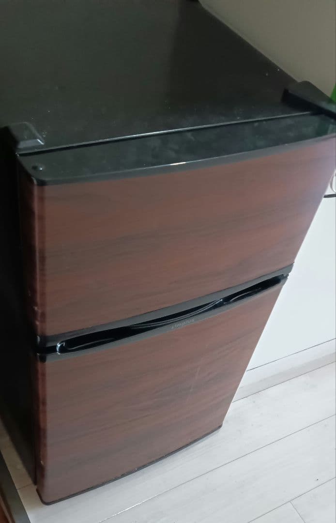 ブラウン 2ドア冷蔵庫 simplus