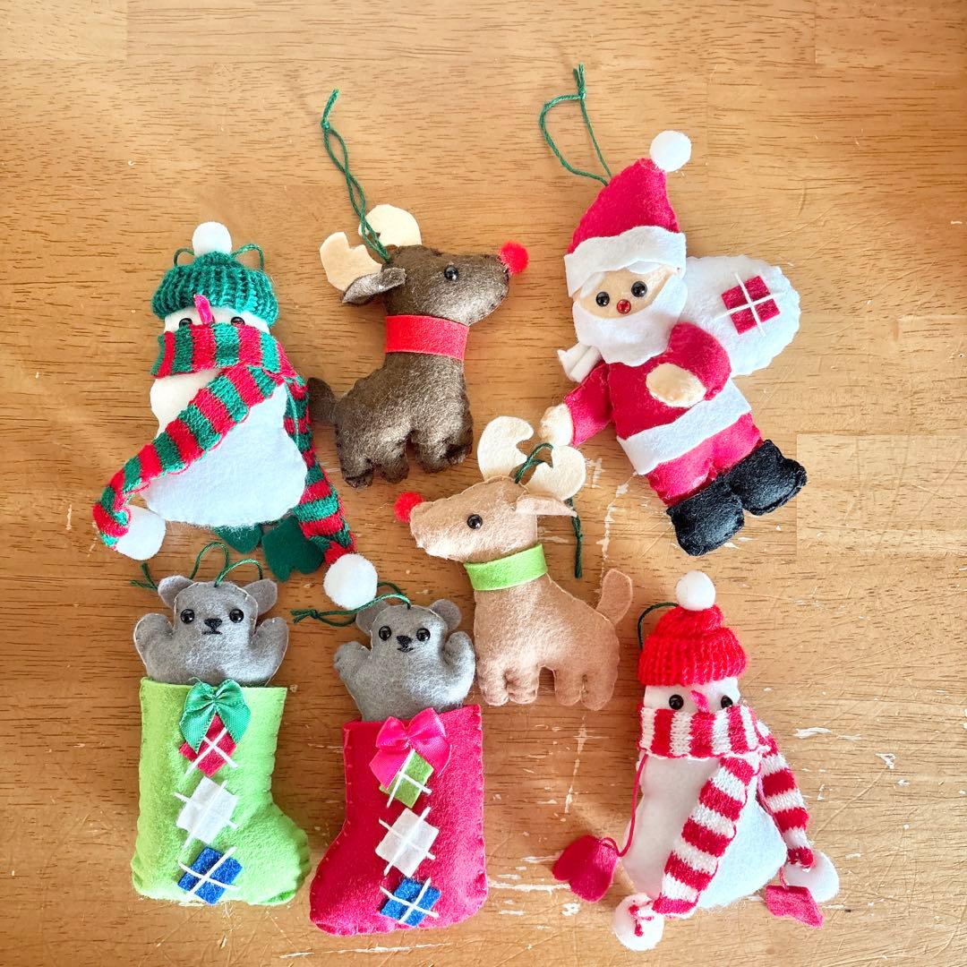 ヘレン様専用 ハンドメイド クリスマスツリー タペストリー フェルトリース ヘレン様専用 ハンドメイド クリスマスツリー タペストリー フェルトリース