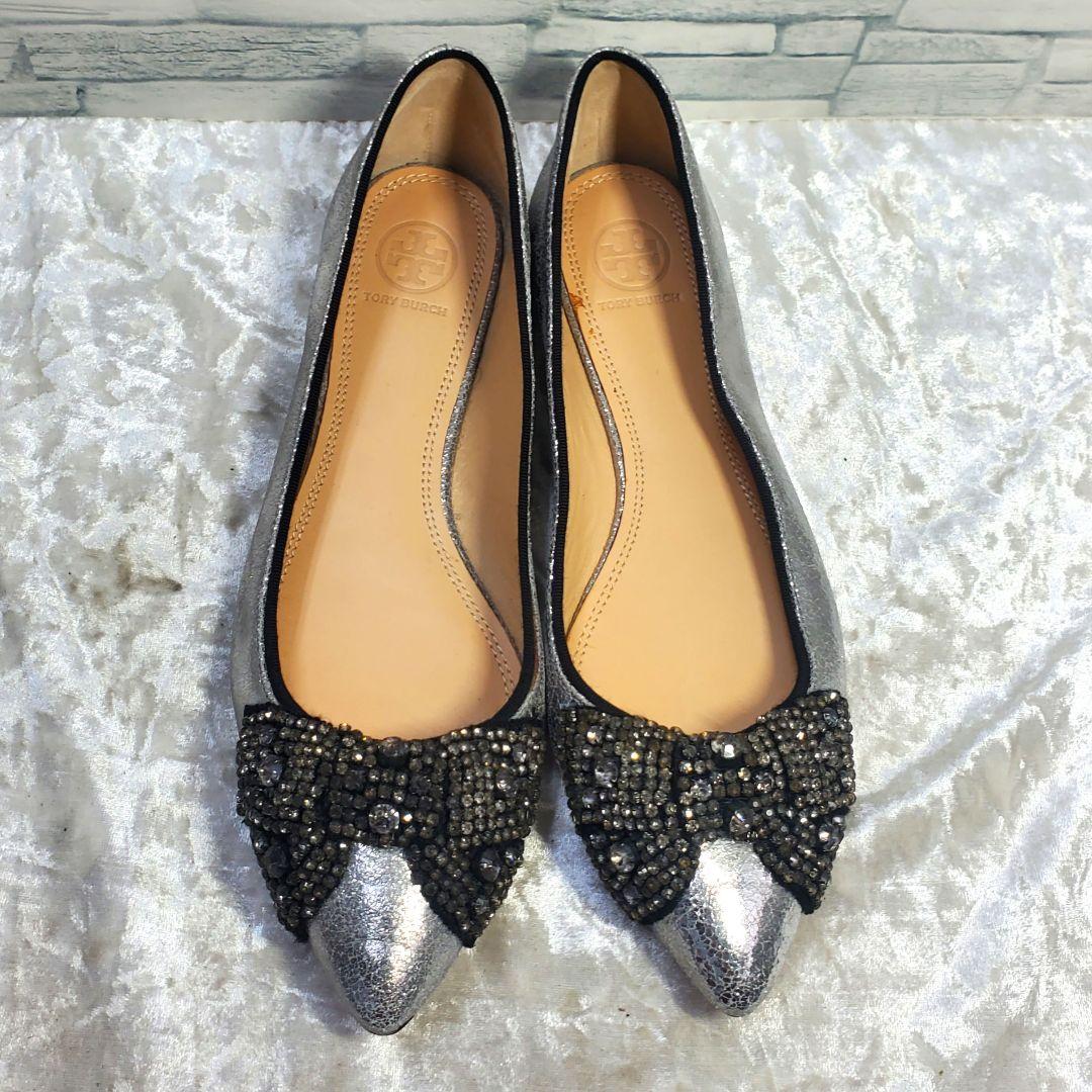 【美品】✨Tory Burch 24.5 フラットシューズ ビジュー シルバー