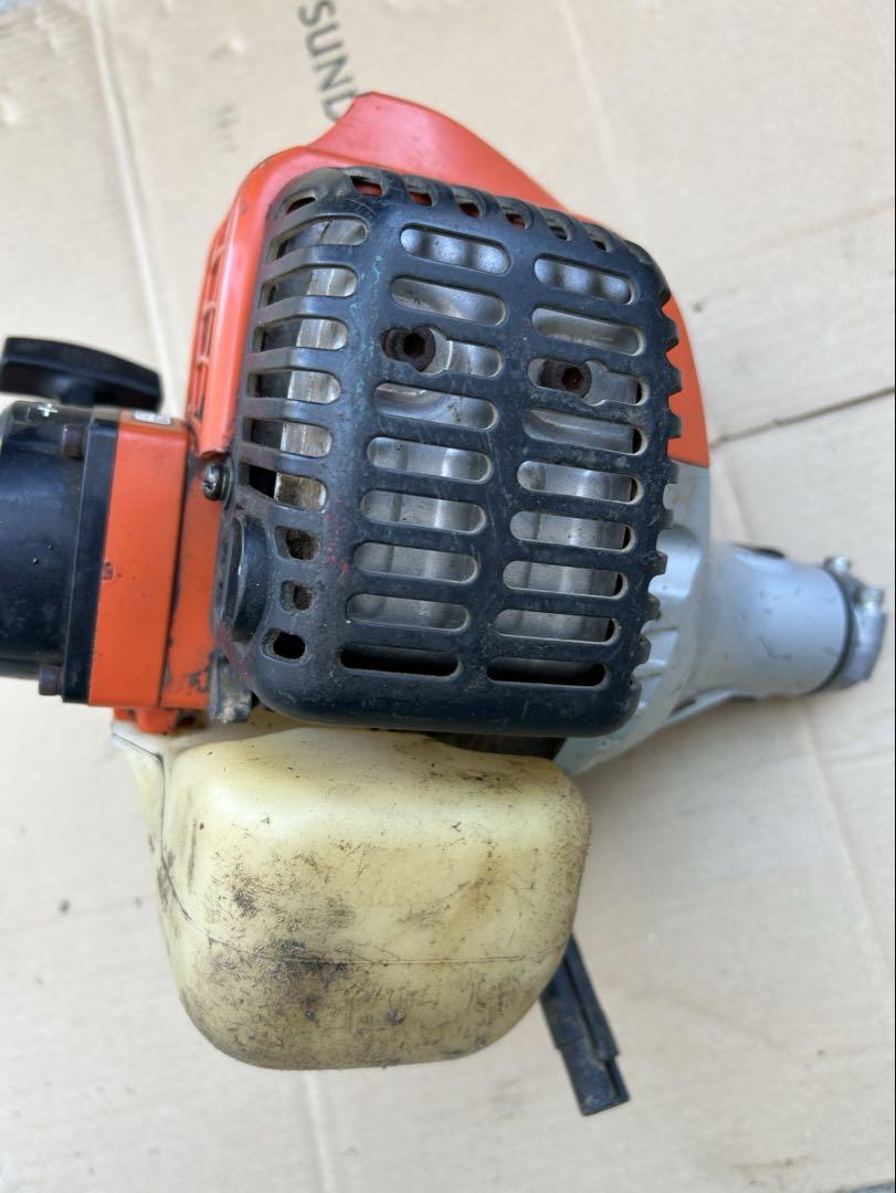 共立　刈払機　SRE2600 エンジン　草刈機