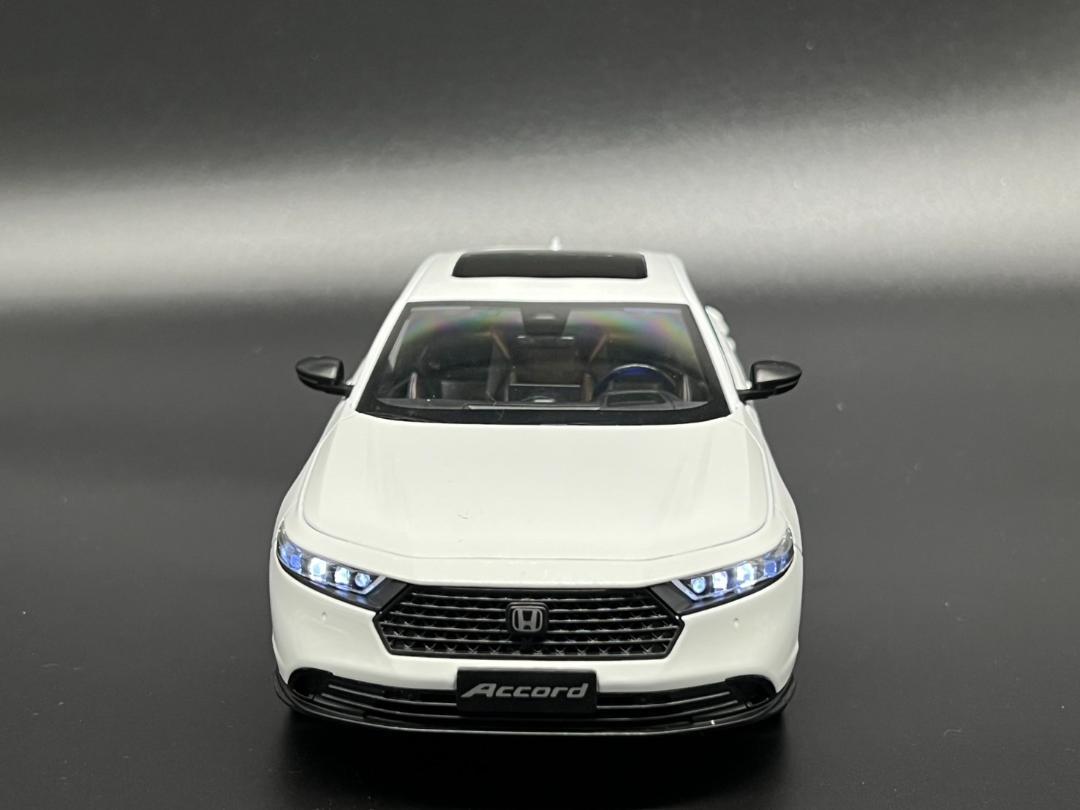 Amazon | ホンダ アコード 1/18 ミニカー 白 Accord | ミニカー