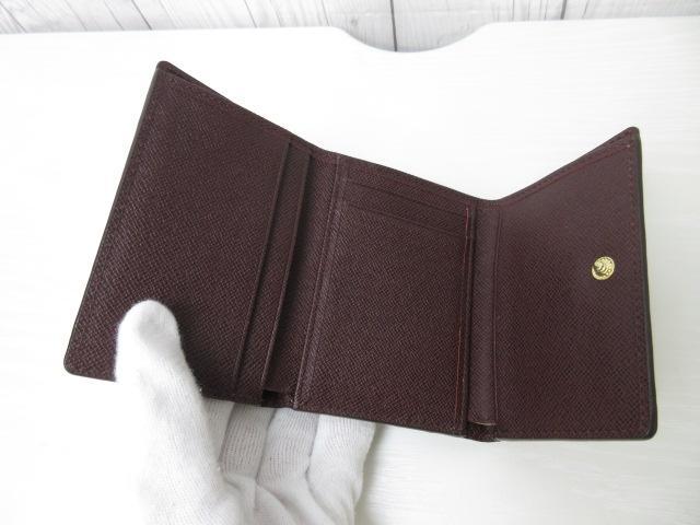 低価再入荷 極美品 COCOCELUX GOLD ココセリュックスゴールド クロコ 財布 KBkFg-m18278638526 高品質格安