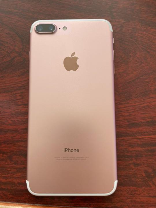 iPhone 7 Plus Gold 32 GB SIMフリー