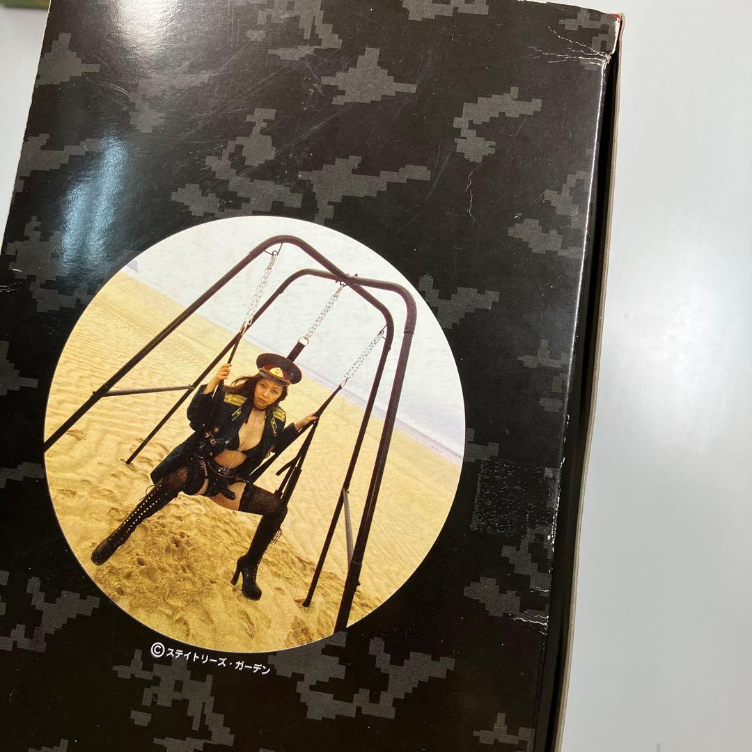 インリン・オブ・ジョイトイ　フィギュア　M字　サイン入り　ジェイスター