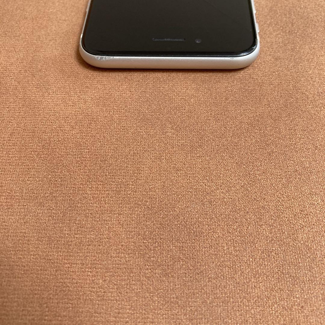 382【早い者勝ち】iPhoneSE2 第2世代 64GB SIMフリー☆