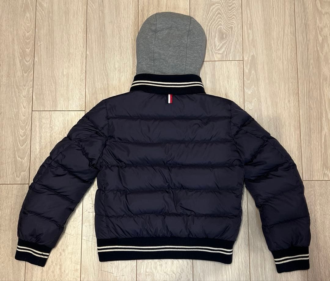モンクレール ダウンジャケット ネイビー 8a 130cm モンクレール ダウンジャケット ネイビー 8a 130cm