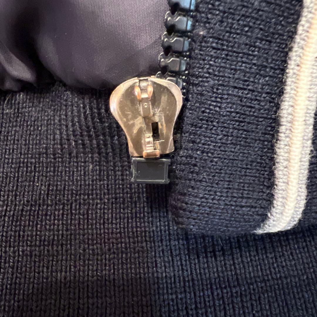 モンクレール ダウンジャケット ネイビー 8a 130cm モンクレール ダウンジャケット ネイビー 8a 130cm