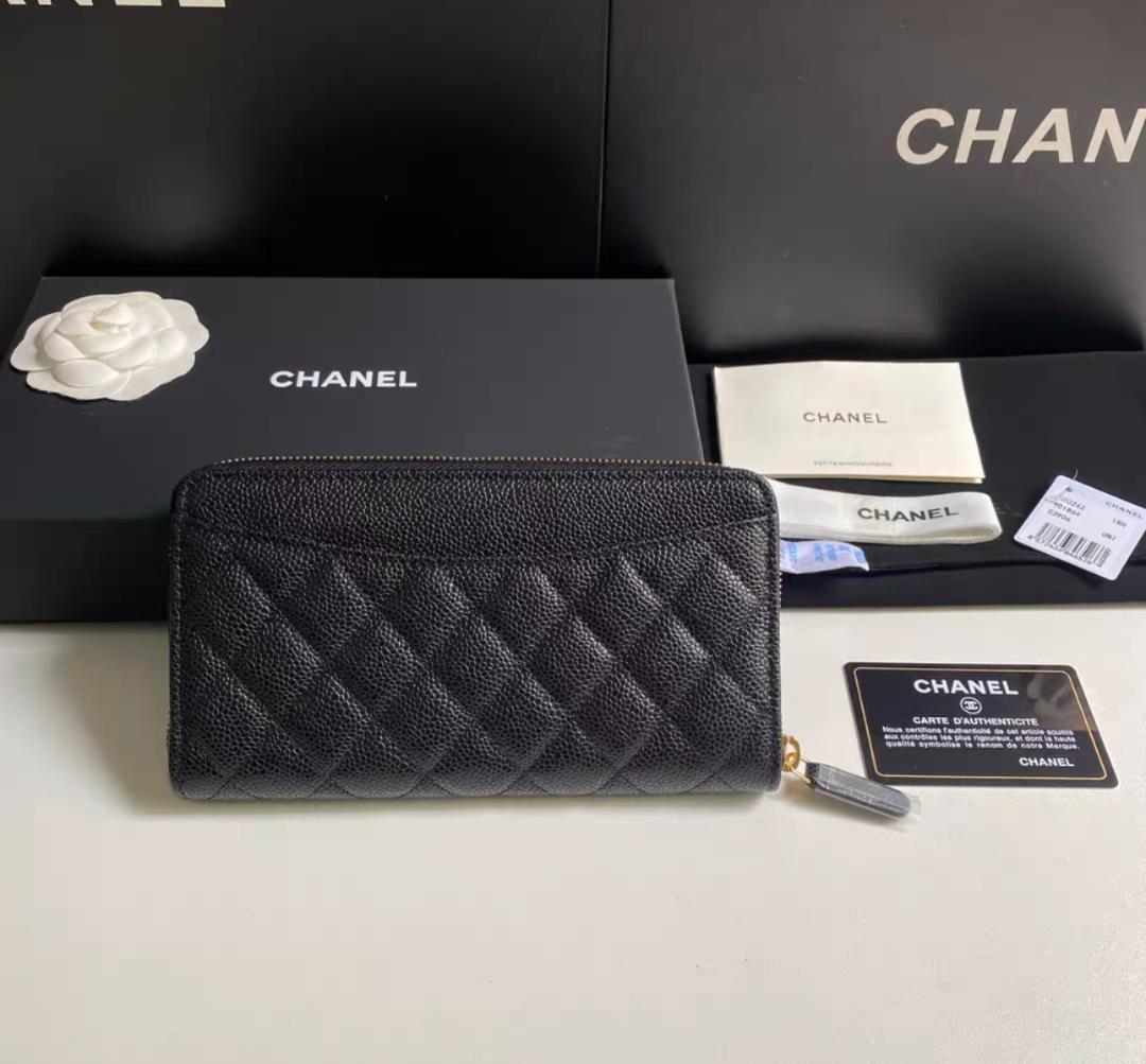 CHANEL キルティング 二つ折り財布 ブラック
