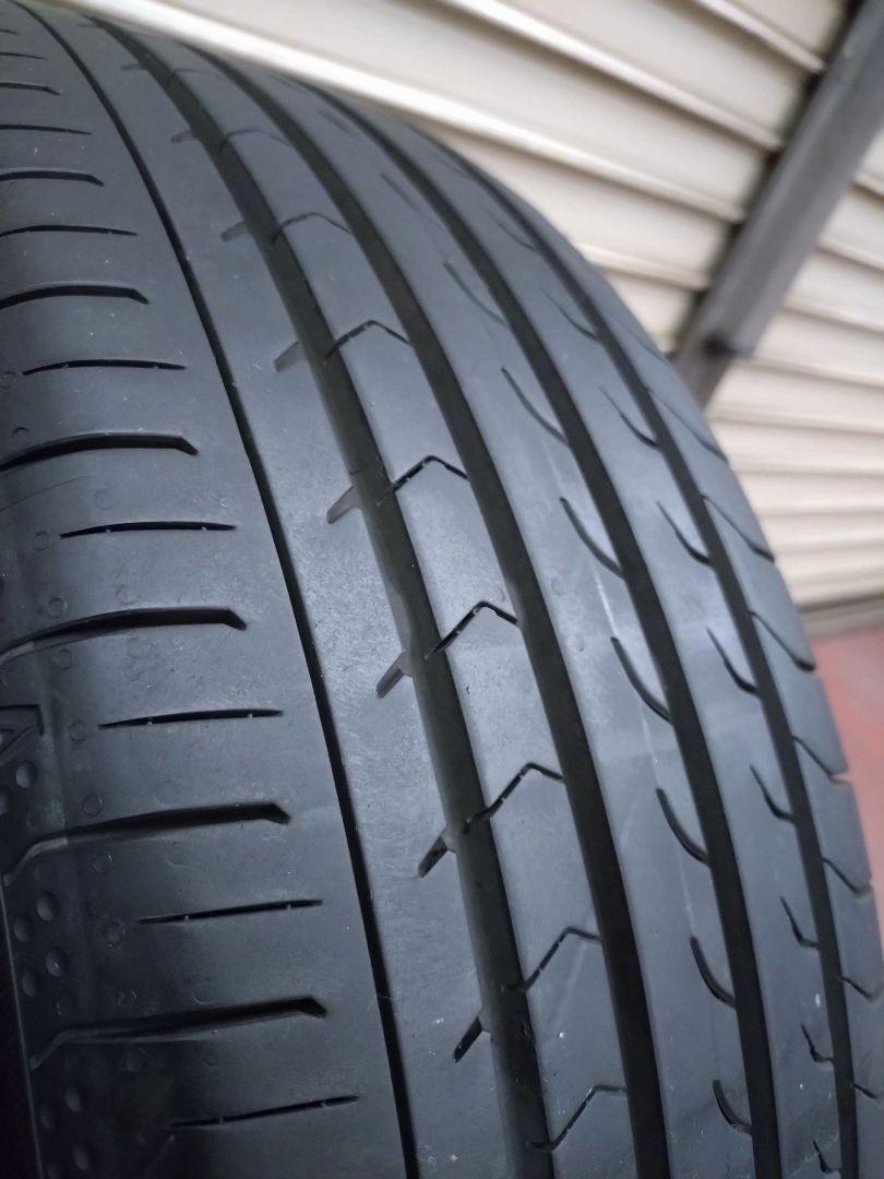 ②ヨコハマ　ブルーアースRV03　205/60R16　4本　送料込み