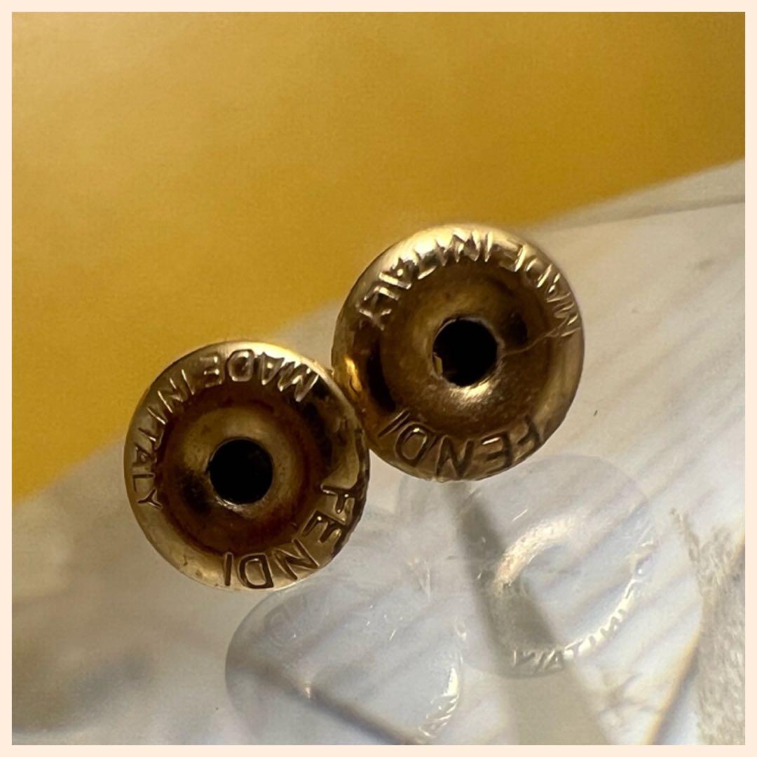 FENDI エフイズフェンディ ピアス 極美品 FENDI エフイズフェンディ ピアス 極美品