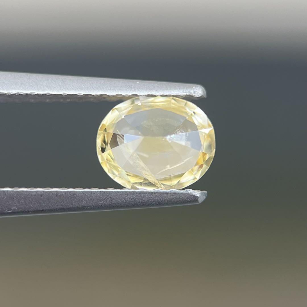 天然イエローサファイア 0.77ct 【非加熱】 スリランカ