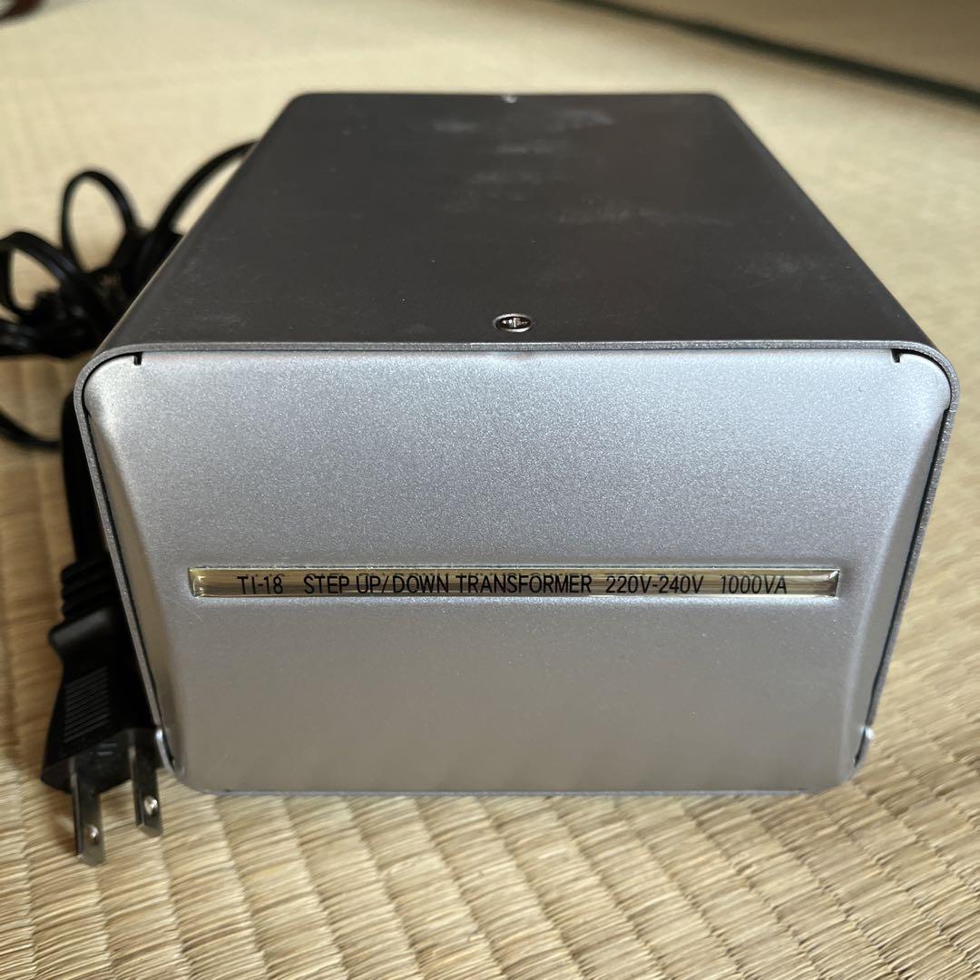 【メール便送料無料対応可】
アップダウン変圧器 カシムラ TI-18 220-240V 1,000W その他 【メール便送料無料対応可】
アップダウン変圧器 カシムラ TI-18 220-240V 1,000W その他