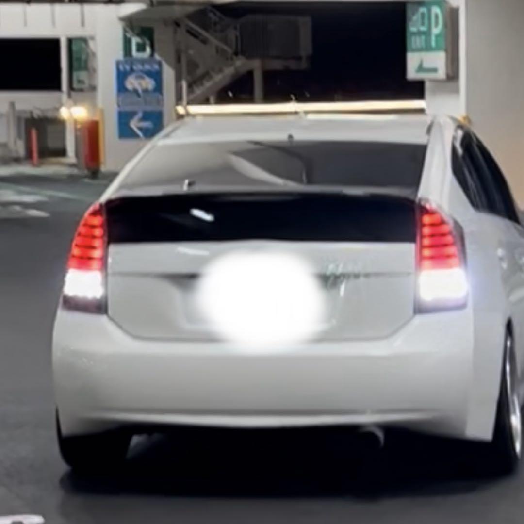 プリウス30 LEDテールランプ 神牙さん専用
