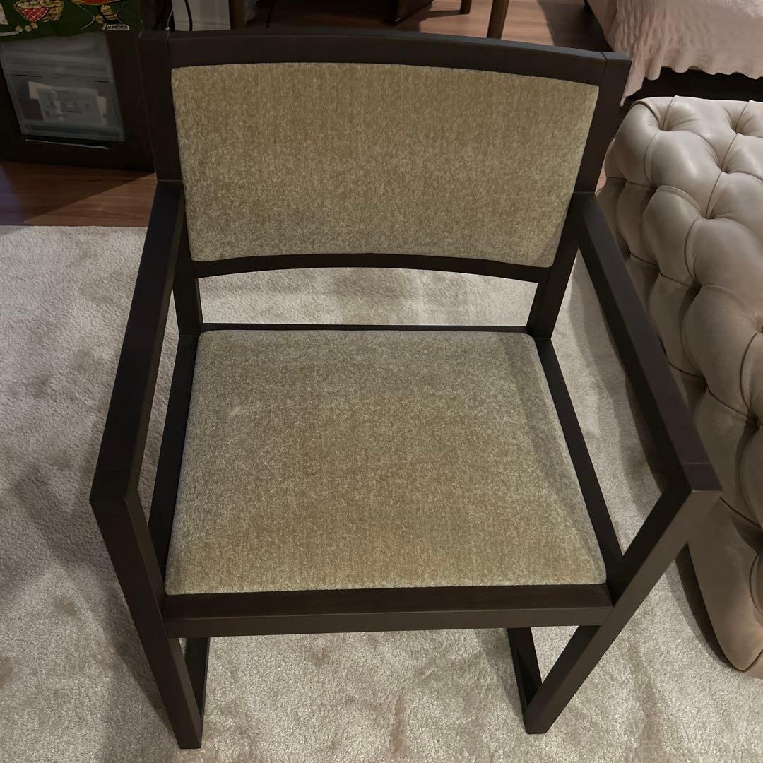 【新古品】AD CORE モダンアームチェア ブラウン 布張り MD-103A 【新古品】AD CORE モダンアームチェア ブラウン 布張り MD-103A