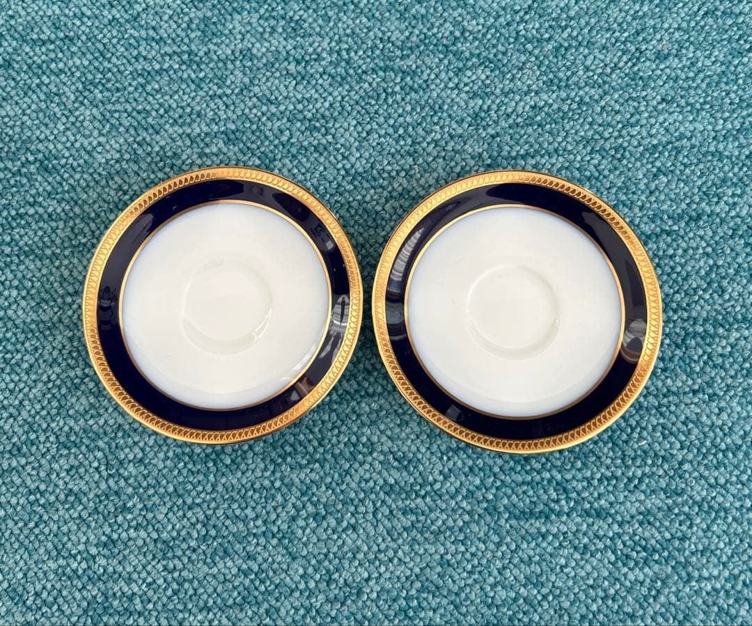 大倉陶園 ルリ片葉金蝕デミタスカップ&ソーサー2セット 未使用 大倉陶園 ルリ片葉金蝕デミタスカップ&ソーサー2セット 未使用