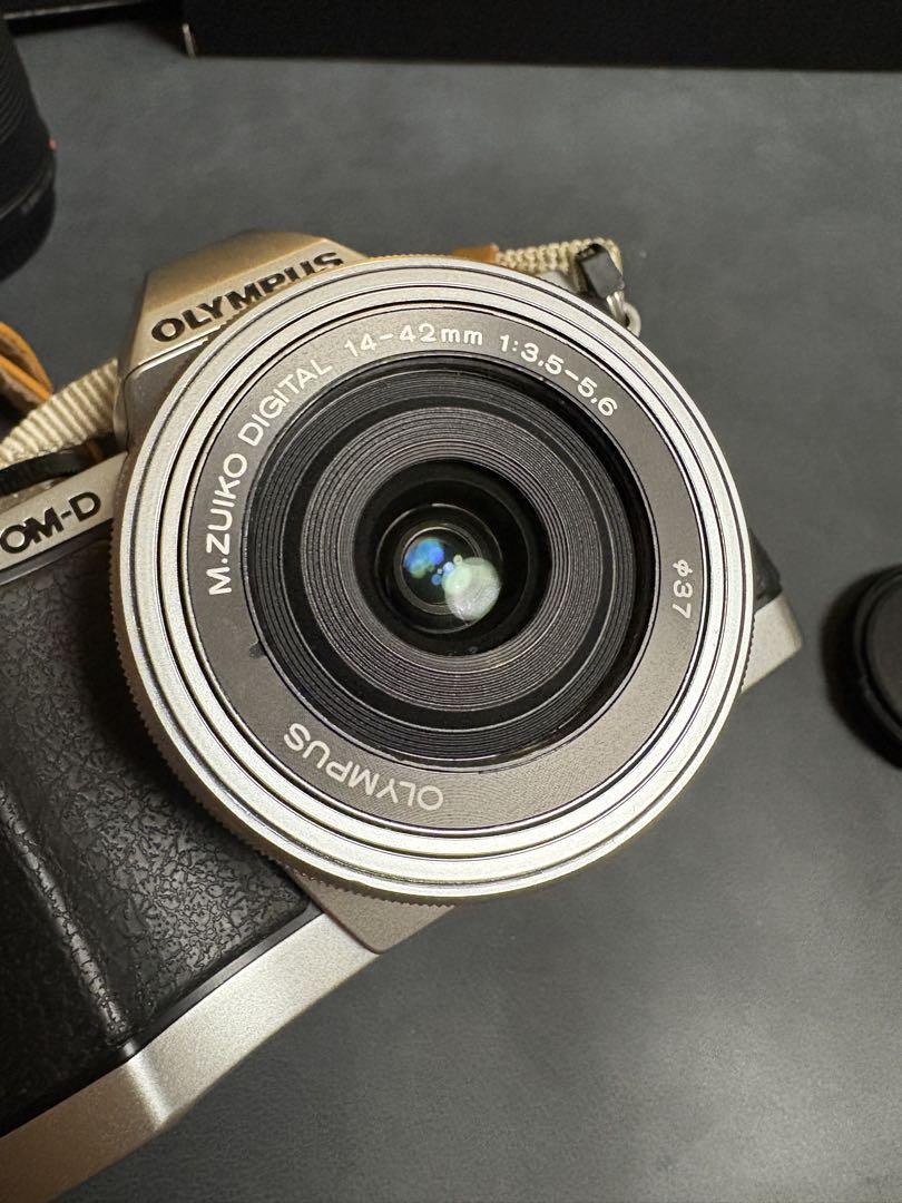 OLYMPUS OM-D E-M10 オリンパス一眼レフカメラ